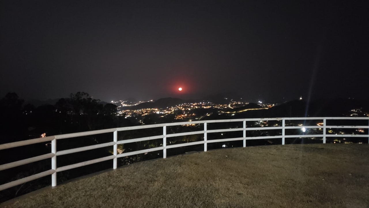 CasaNL-VistaNoturna-DeckPiscina